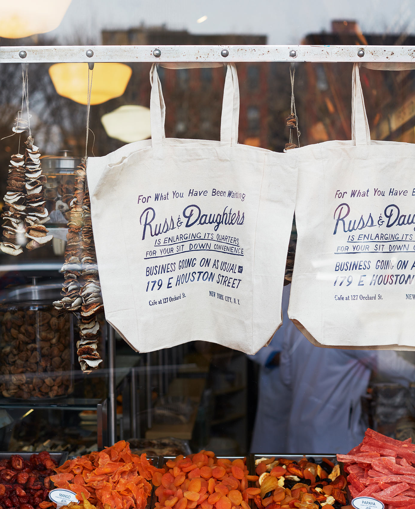 Russ_and_Daughters_Card01_634